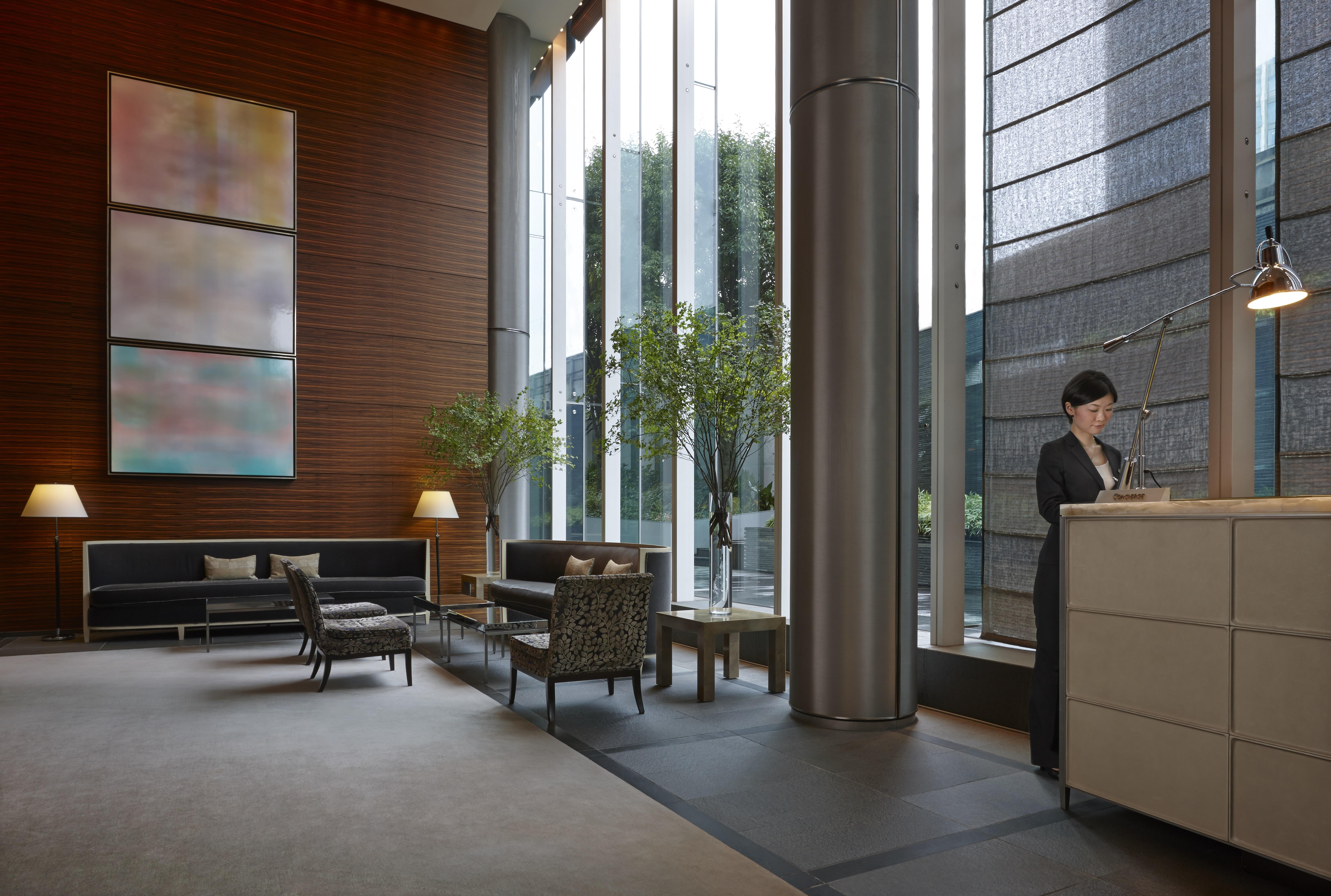 Four Seasons Hotel Tokyo At Marunouchi Exterior photo