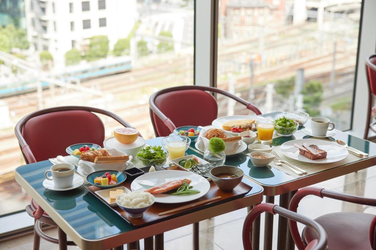 Four Seasons Hotel Tokyo At Marunouchi Exterior photo